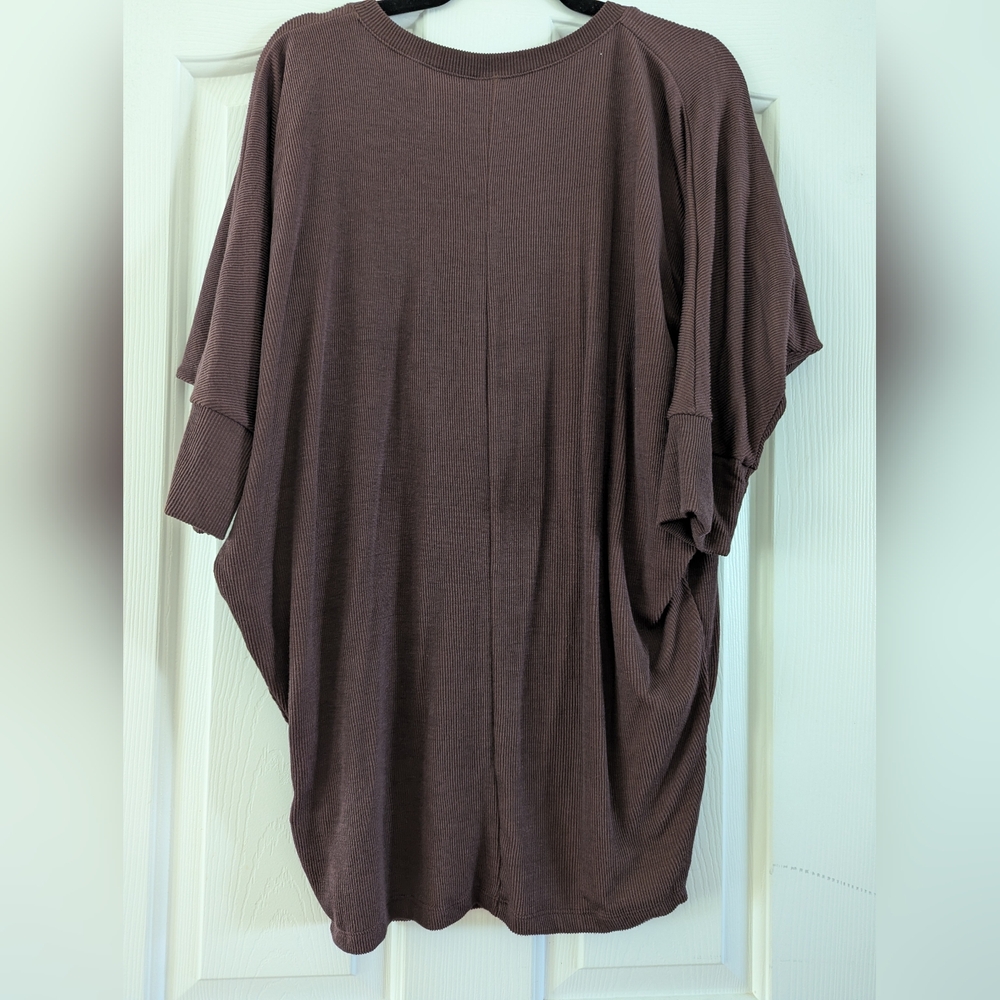 LuLaRoe Naomi Ribbed Knit Top in Rich Brown - Picture 6 of 7